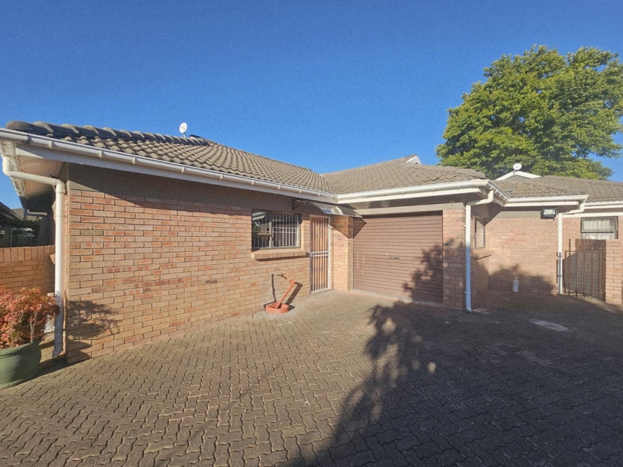 To Let 3 Bedroom Property for Rent in Ladybrand Free State